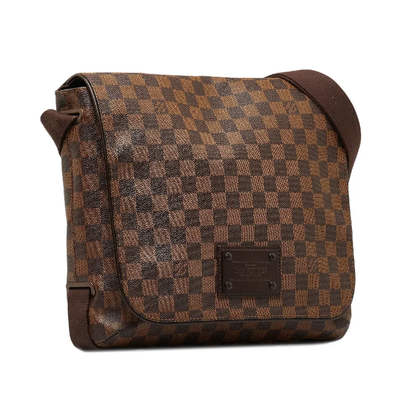 LOUIS VUITTON Damier Ebene Brooklyn MM Crossbody Bag